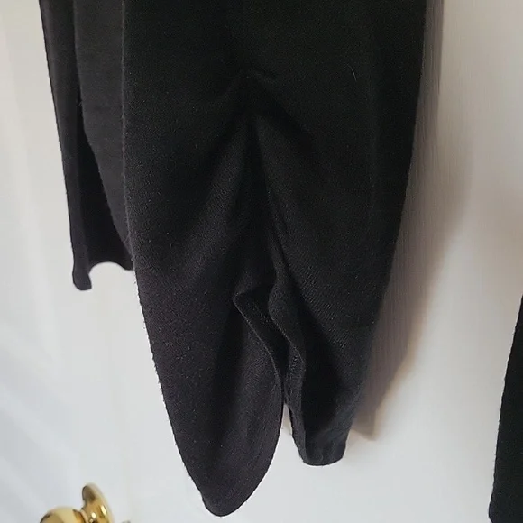 Banana Republic Ruched Sweater w Rounded Boat Neck - Picture 3 of 7